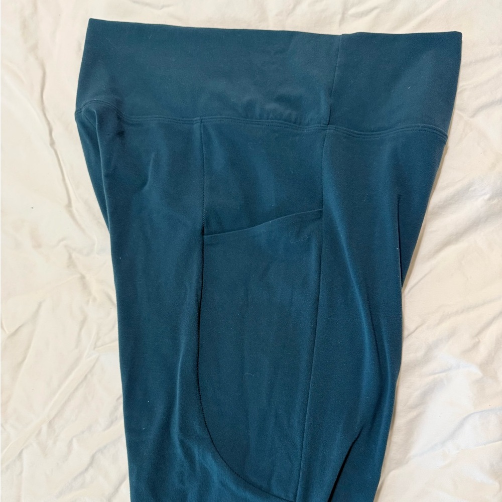 REI Dark Teal Pocket Leggings - Picture 2 of 3
